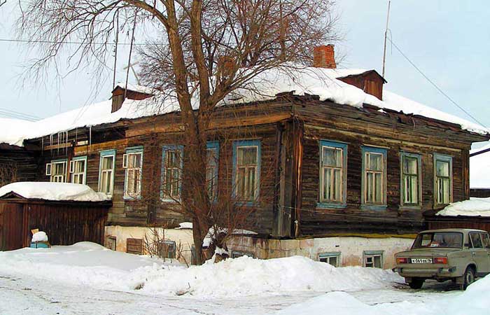 Обычный елабужский двор в старом городе. Фото Л.Пахомовой